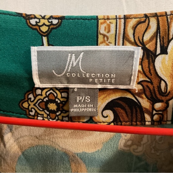 JM Collection Green Beige & Tan V -Neck Top - Picture 4 of 5